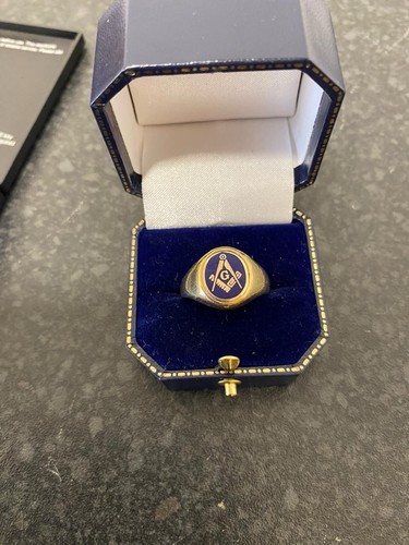 Yellow gold masonic signet - yellow,