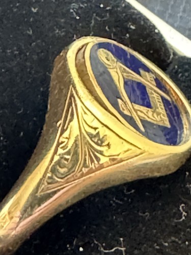 9ct gold large heavy beautiful - 9ct,