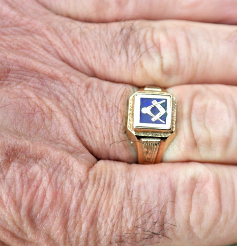 9ct gold masonic - , ring