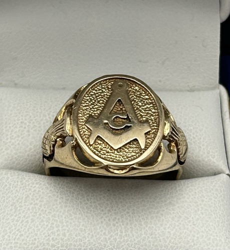 Large gents 9ct gold masonic - gold,