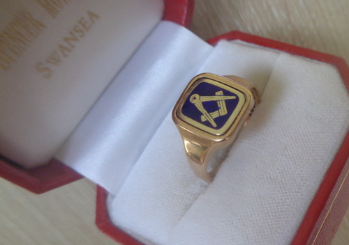 Gold masonic swivel ring heavy - masonic,